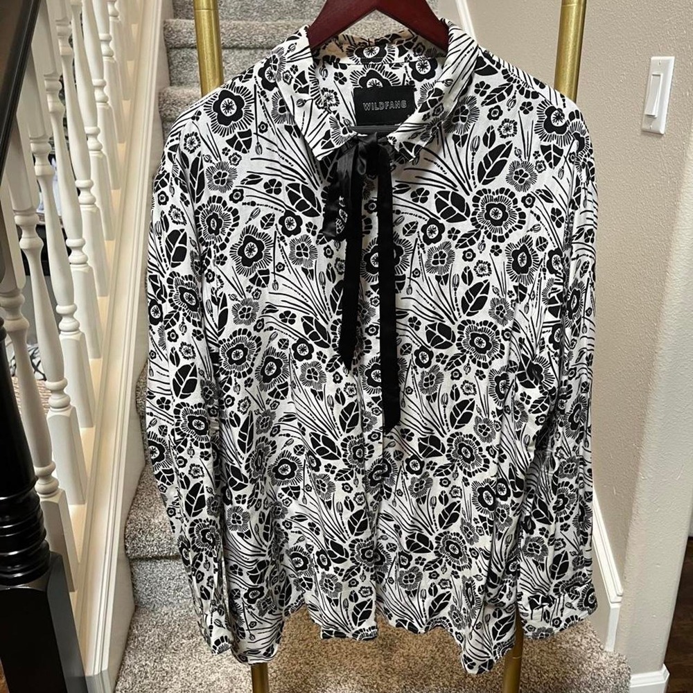 Wildfang empower bow longsleeved floral button up artsy festival blouse xL